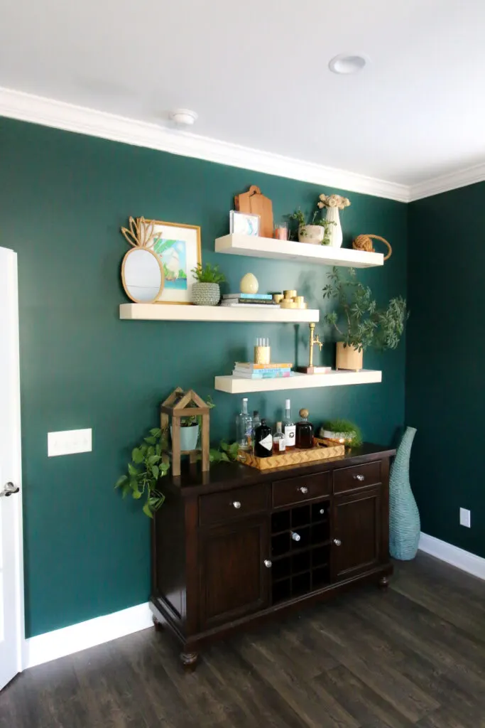 behr dark everglade shelves